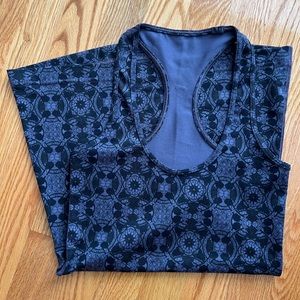 Lululemon workout tank
